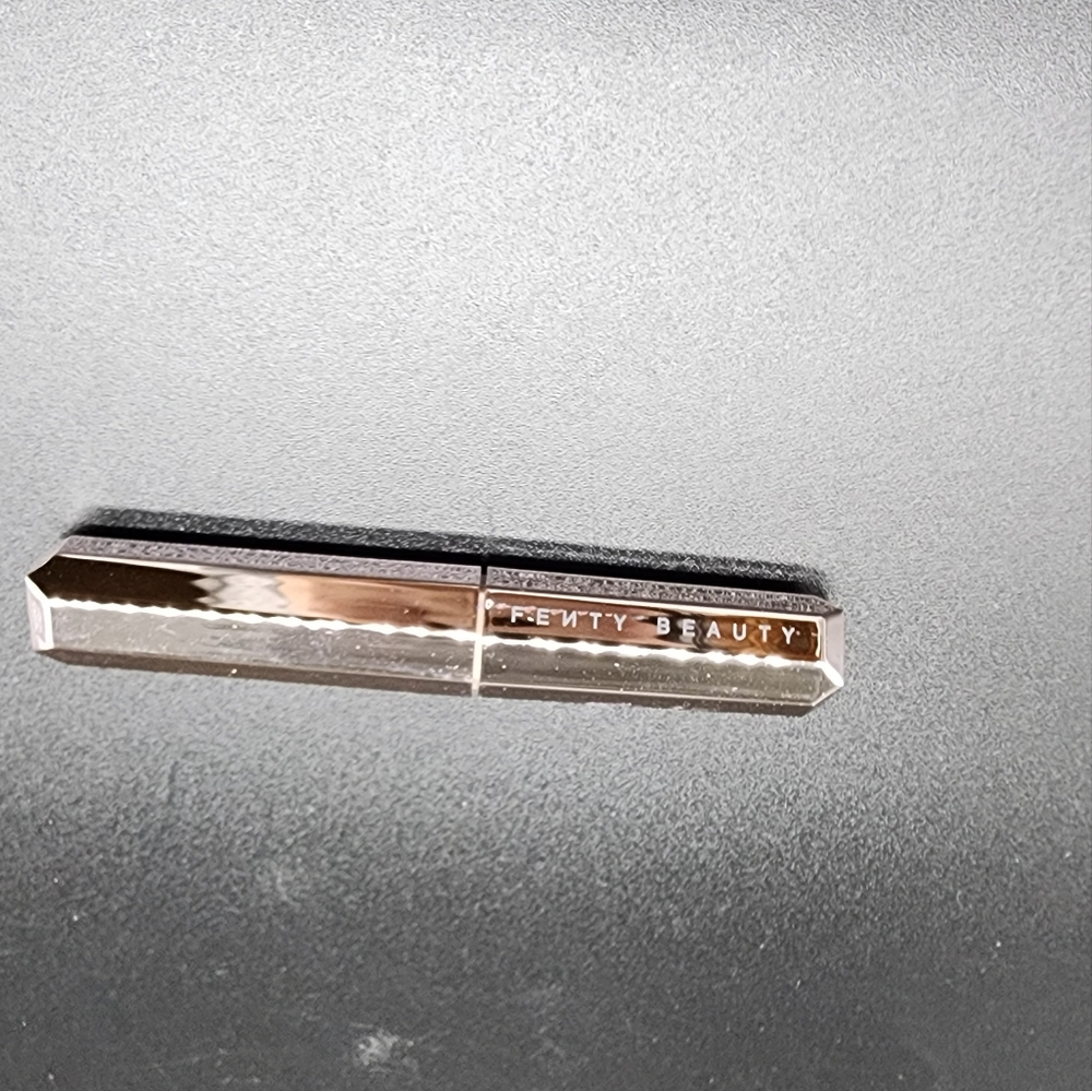 FENTY BEAUTY MATTEMOISELLE PLUSH MATTE LIPSTICK- YA DIG NIB!